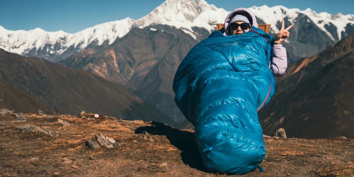 Eight Days On World's Highest Peak With Paidu Sleeping Bag